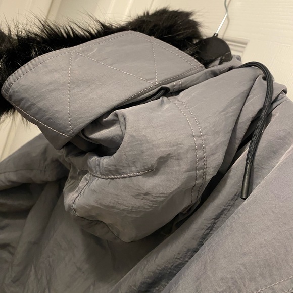 Nike Down filled hooded fishtail parka BV4751-021 - Picture 12 of 15